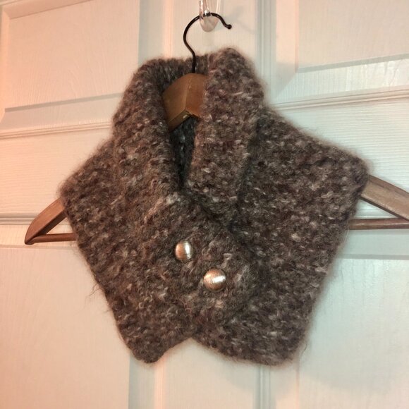 [Women/Teen] Hand Knit Cowl Neck Warmer Scarf Brown Fuzzy Toggle Button - Picture 3 of 4